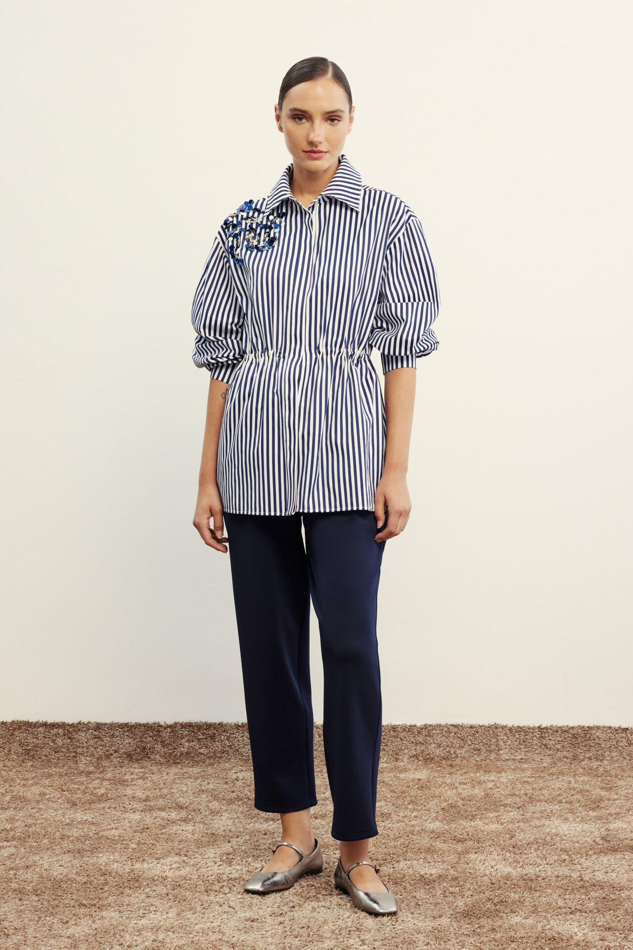 VENÖVE BETTY GÖMLEK