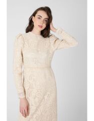 SELVİ ÇETİN ZARİF DANTELLİ ELBİSE BEJ