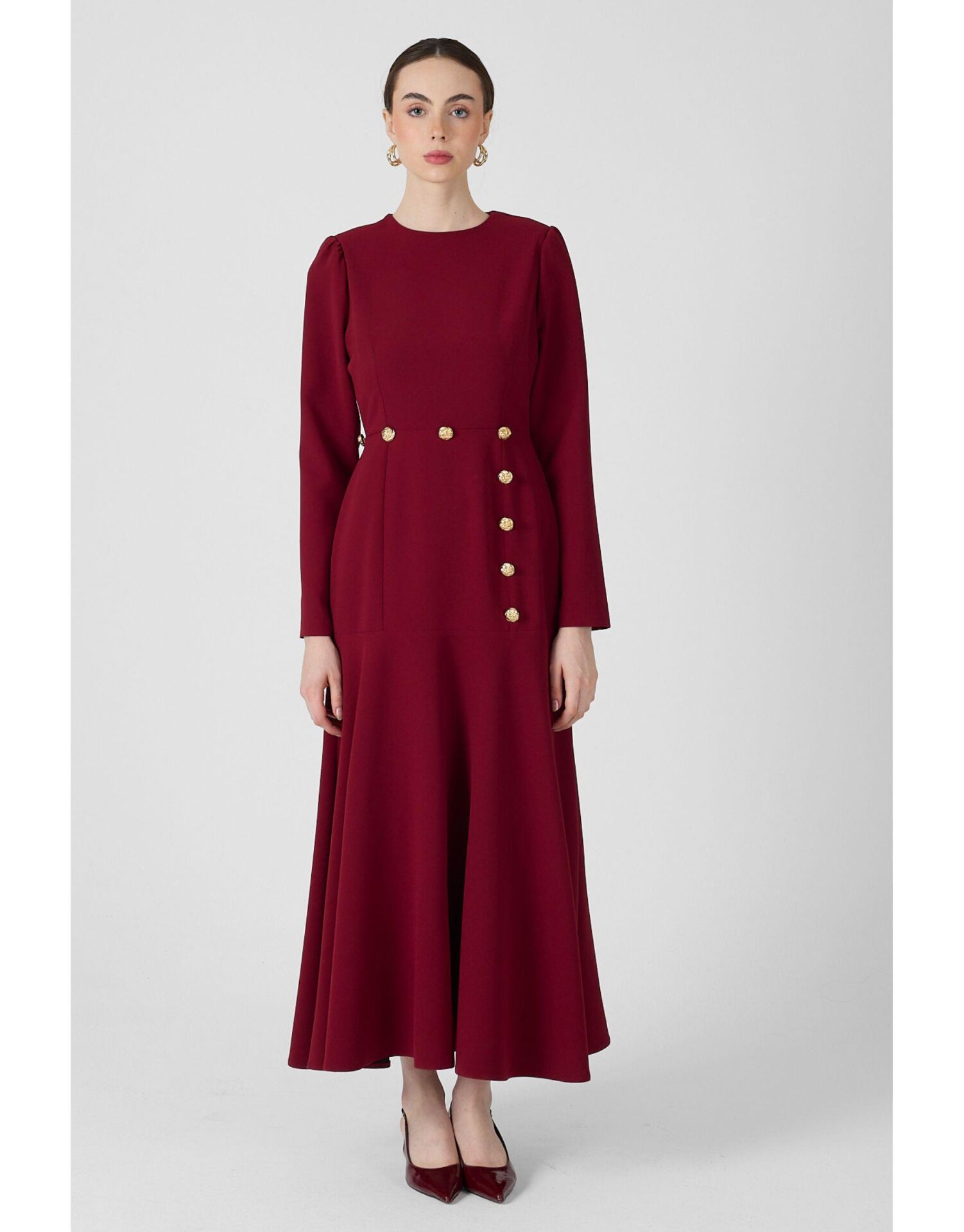 SELVİ ÇETİN GOLD DÜĞMELİ VOLAN ELBİSE