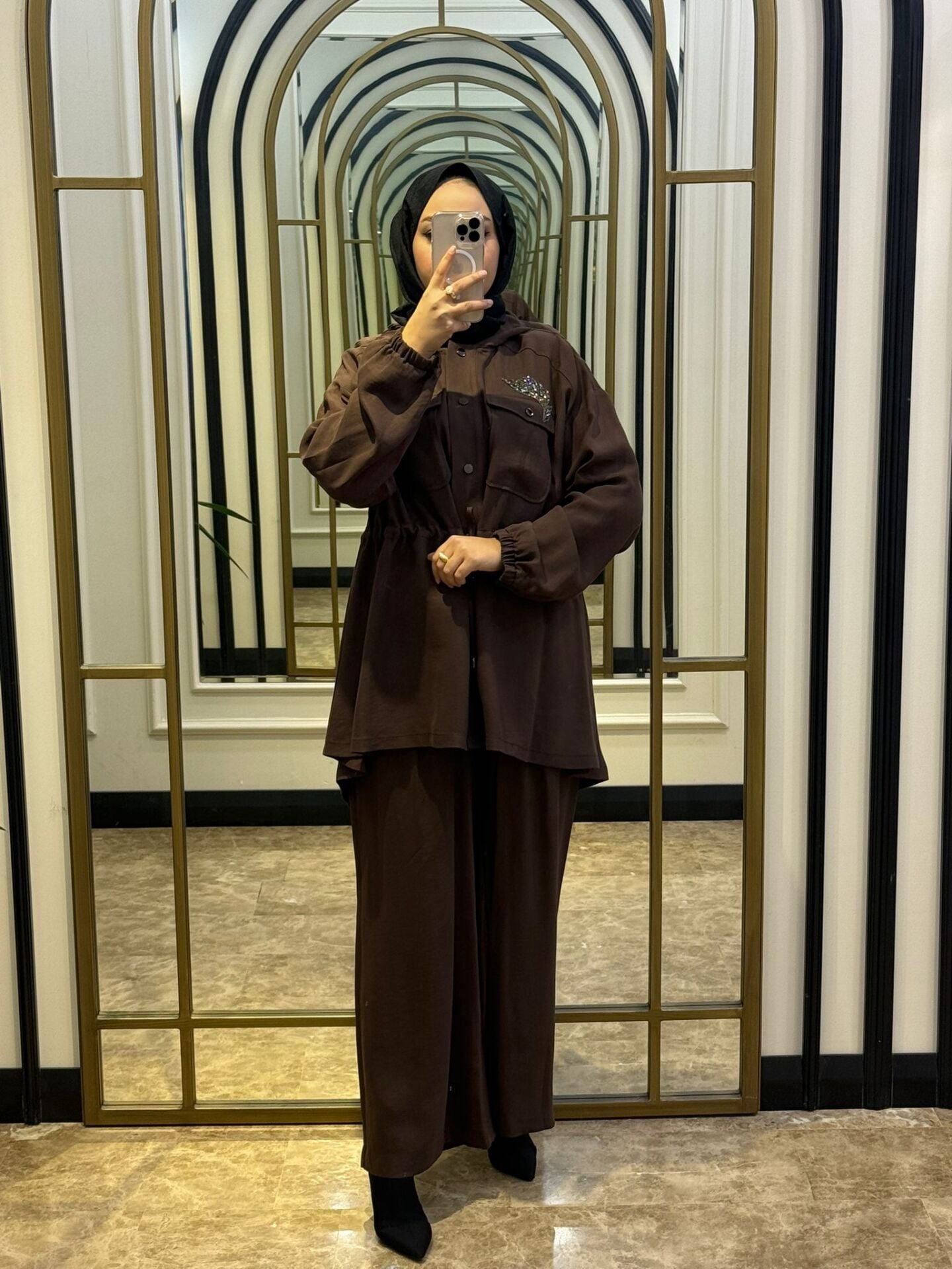 NUSS PANTOLONLU TAKIM