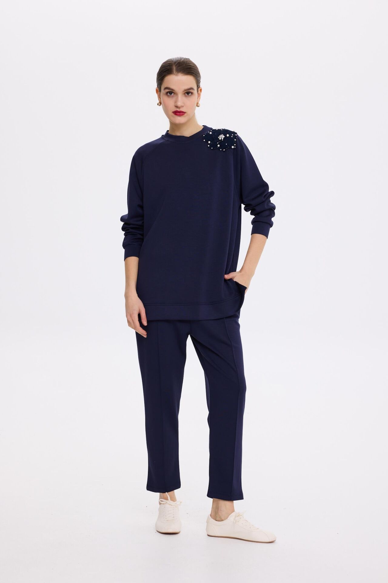 MSM AKSESUARLI COMFORT SWEATSHİRT LACİ