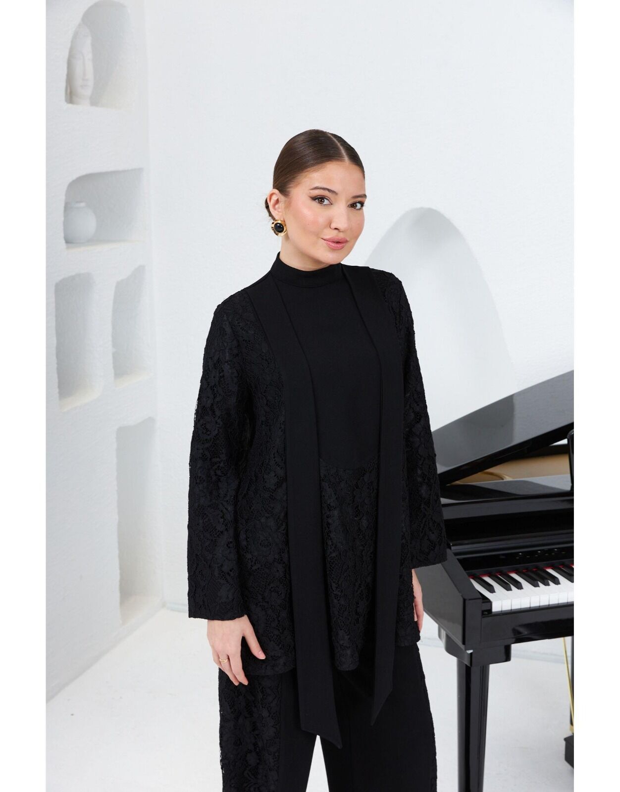 SELVİ ÇETİN DANTELLİ TAKIM