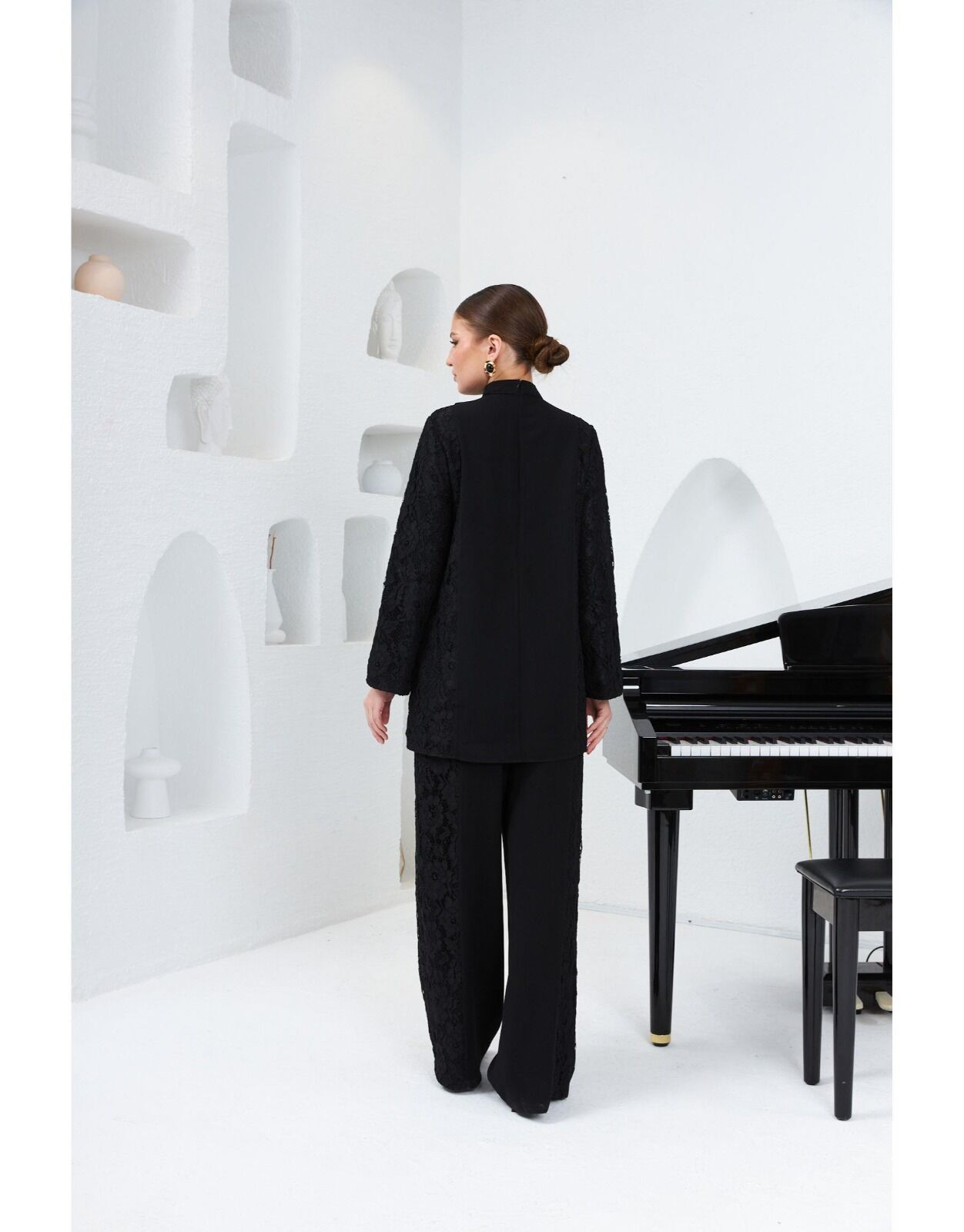 SELVİ ÇETİN DANTELLİ TAKIM