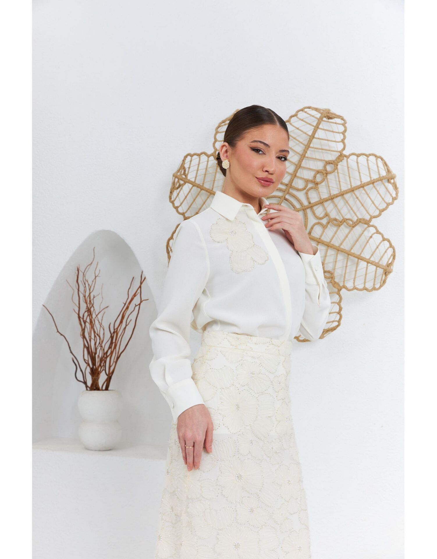 SELVİ ÇETİN 3 BOYUTLU ÇİÇEKLİ TAKIM