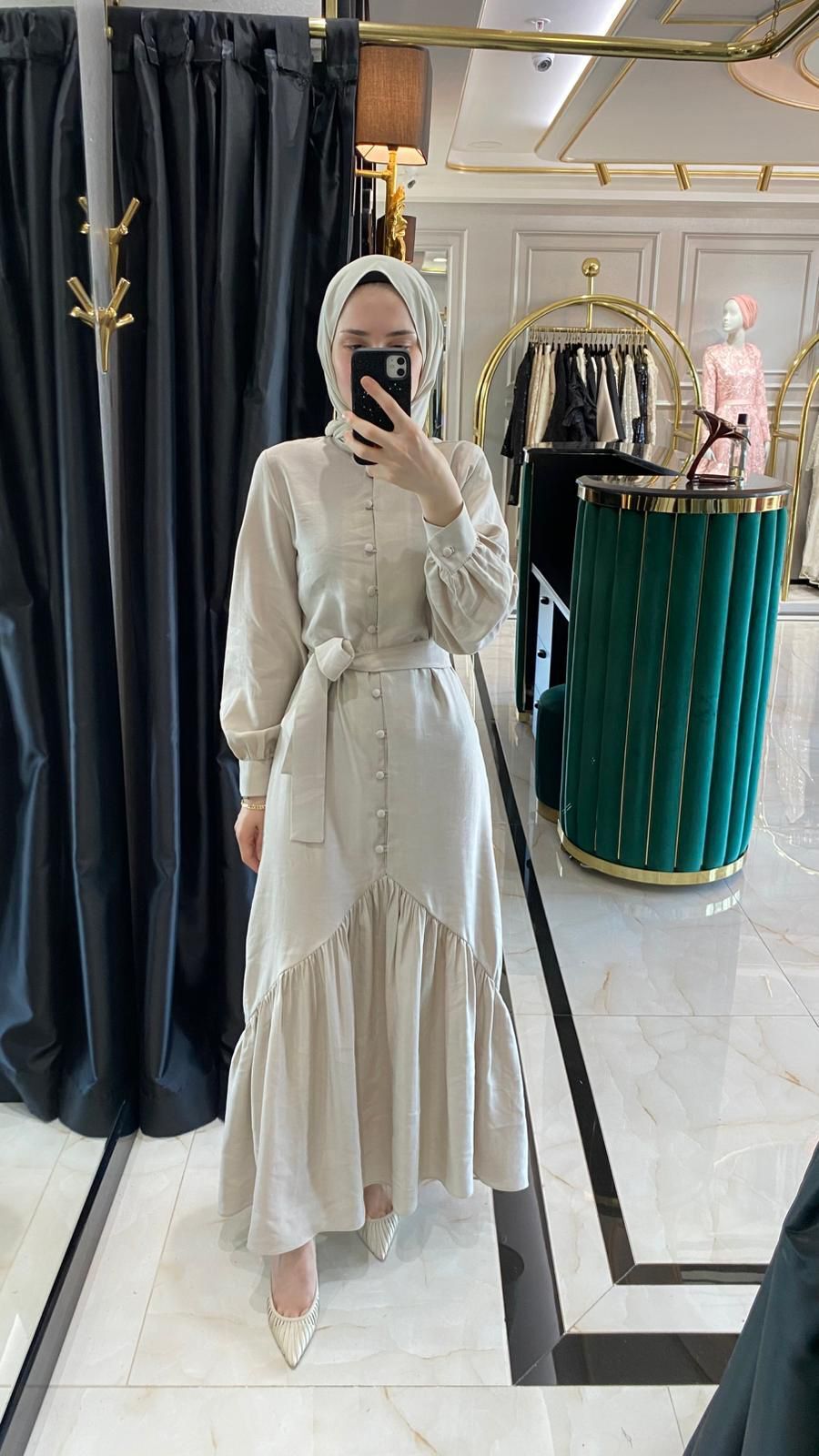 SELVİ ÇETİN  DÜĞMELİ ELBİSE KREM