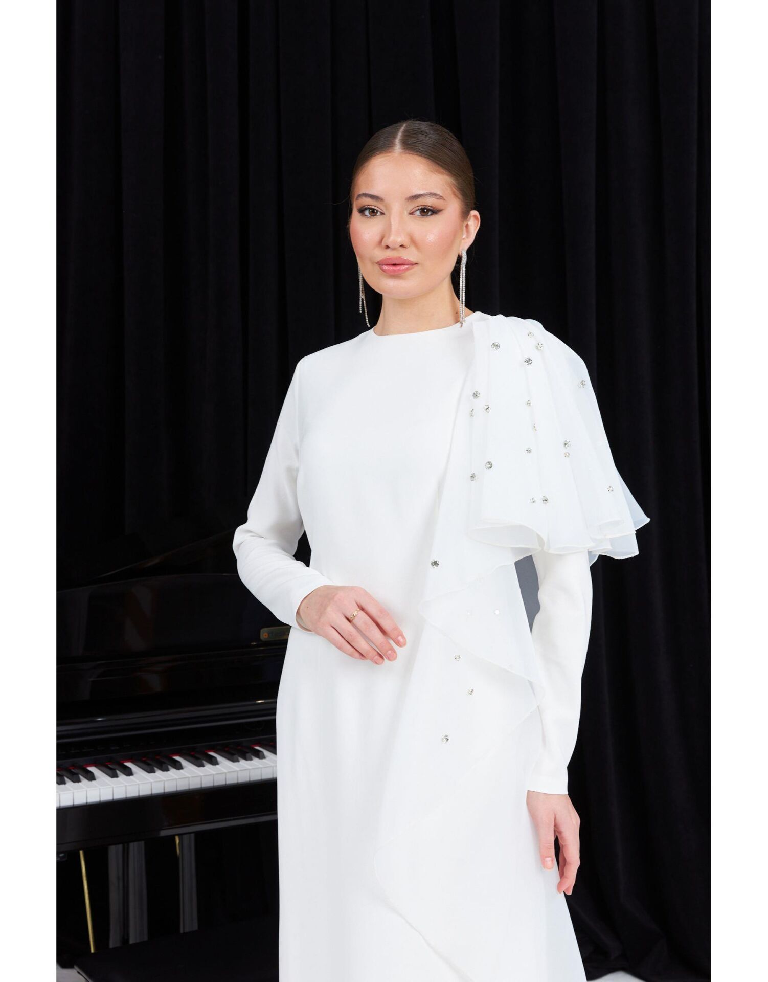 SELVİ ÇETİN ORGANİZELİ OMZU TAŞLI ABİYE