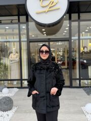 MSM SİYAH YAKASI İŞLEMELİ MONT